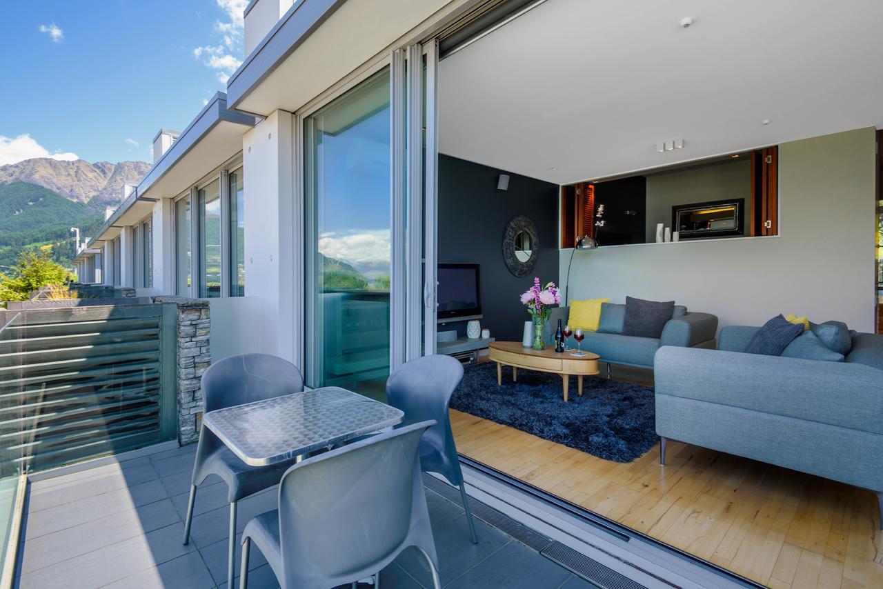 Swiss-Belsuites Pounamu Queenstown Buitenkant foto A typical apartment at the Hotel